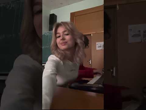 Видео: возвращаю контент «певица и пианист»:)