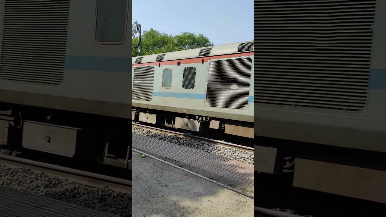 North East express derailed coaches at raghunapur station