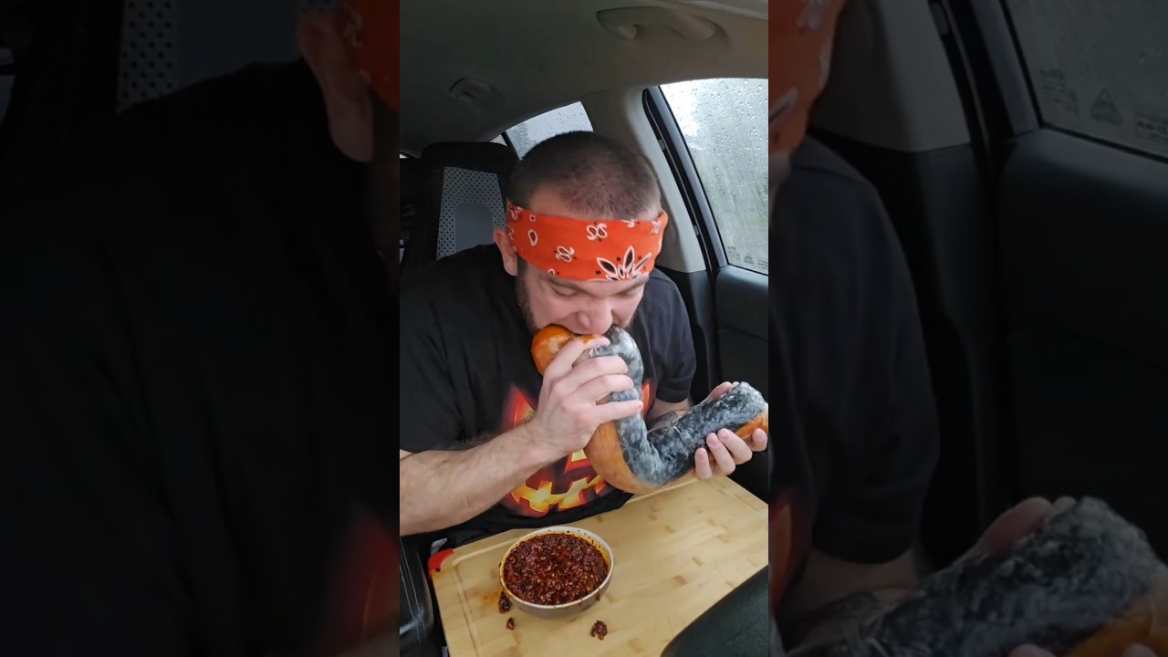 EXTRA SPICY RAMEN BURRITO!!! #mukbang #foodie #burrito #ramen #foodchallenge