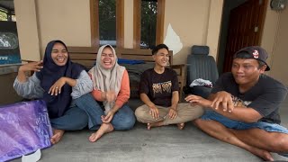 Download Lagu REAKSI MAS MANDOR JESJAK PANGGIL PAPA MAMA-Sumpah iki gayeng banget 🤭🤣😂 MP3 Download Lagu REAKSI MAS MANDOR JESJAK PANGGIL PAPA MAMA-Sumpah iki gayeng banget 🤭🤣😂 MP3