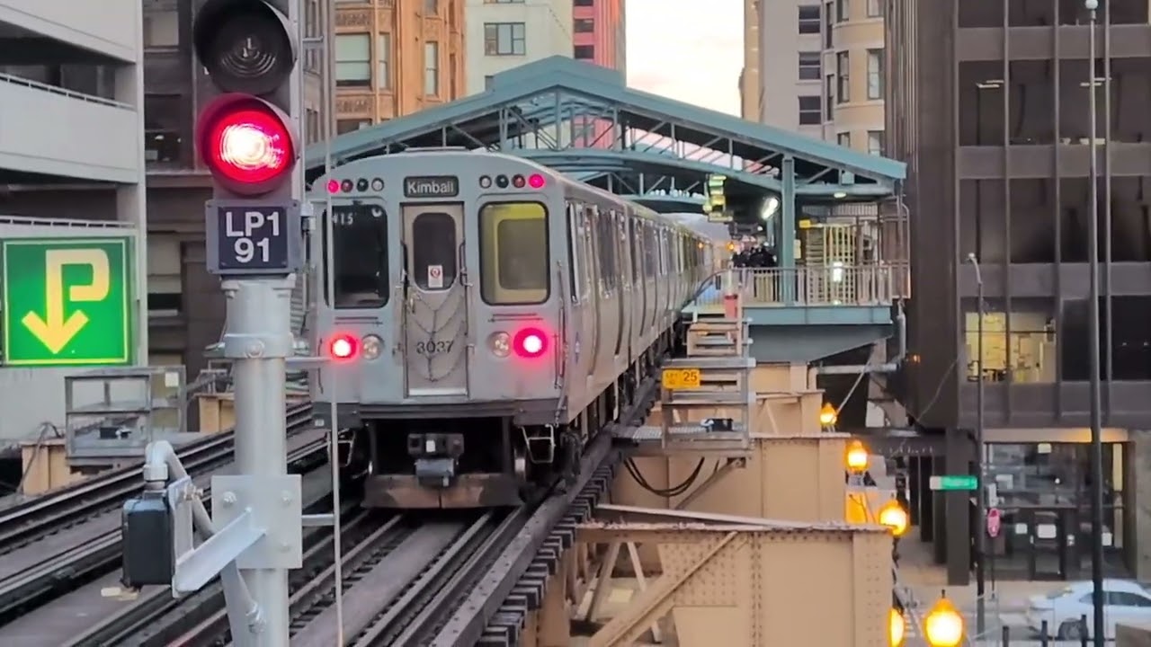 CTA Brown, Pink, Orange, and Purple Line Trains at LaSalle/Van Buren 1/21/26