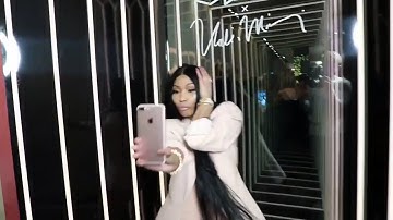 Nicki Minaj and a Fan rapping her 