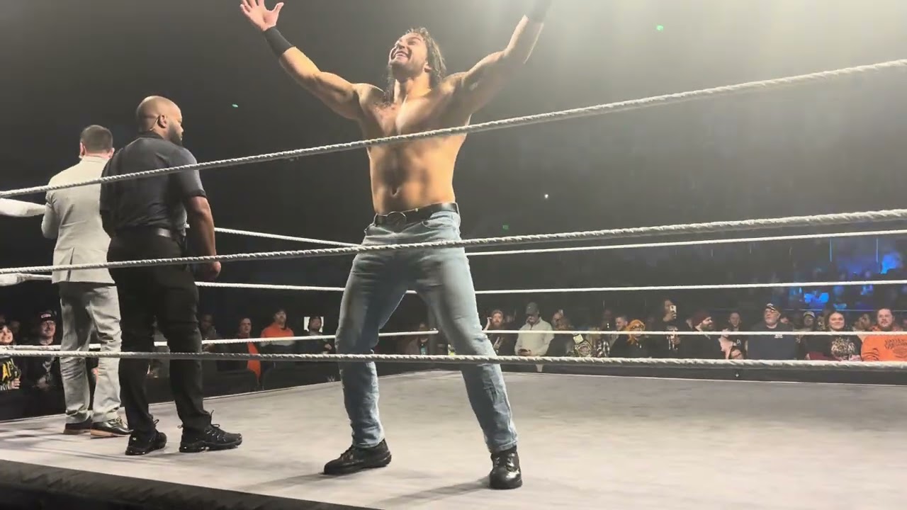 Shiloh Hill’s Entrance at NXT Live
