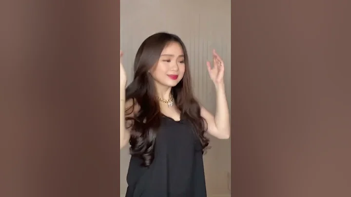 pov: you, her bodyguard, find the mafia boss’s daughter dancing with her little sister