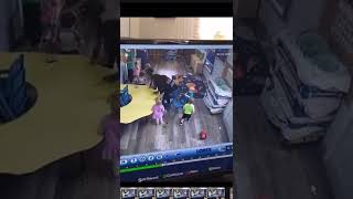 Çocuktan Sandalye Çekme Şakası Istese Bu Kadar Kusursuz Yapamazdı