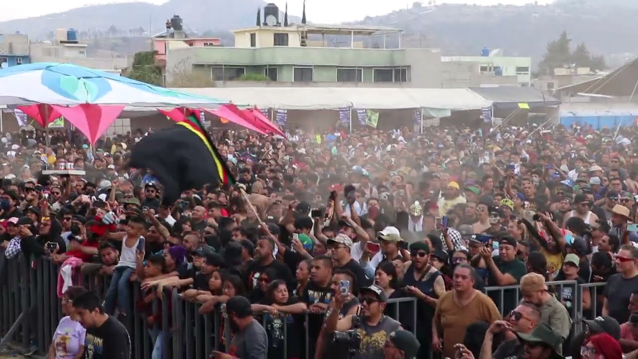 THE REFRESCOS En Ixtapaluska