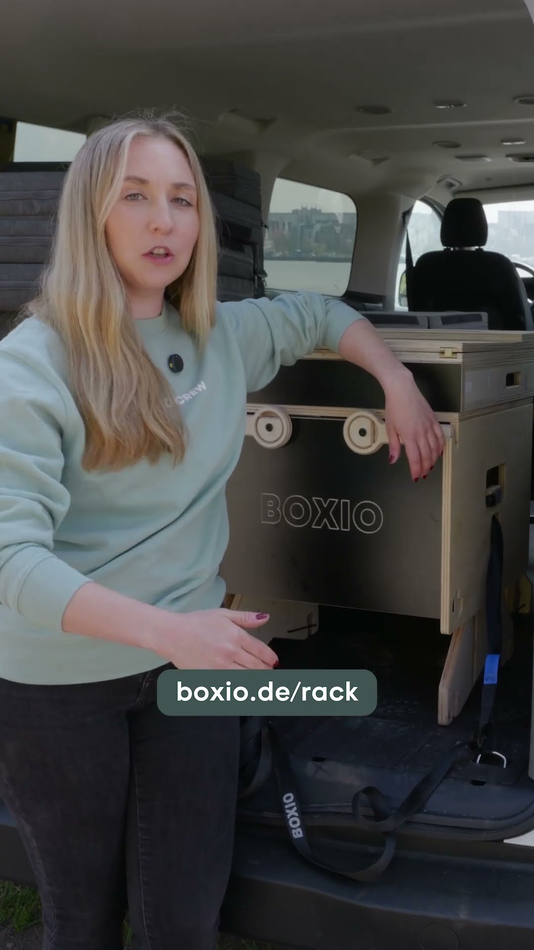 Wie wir das RACK Im Fahrzeug befestigt?