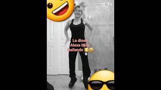 La Diosa Alexa Bliss Bailando