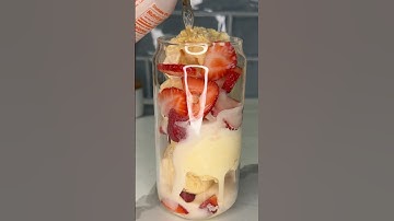 easy strawberry ice cream float recipe 🍓🍦 #shorts #easydessert #guttok #olipoparmy ​⁠@OLIPOP