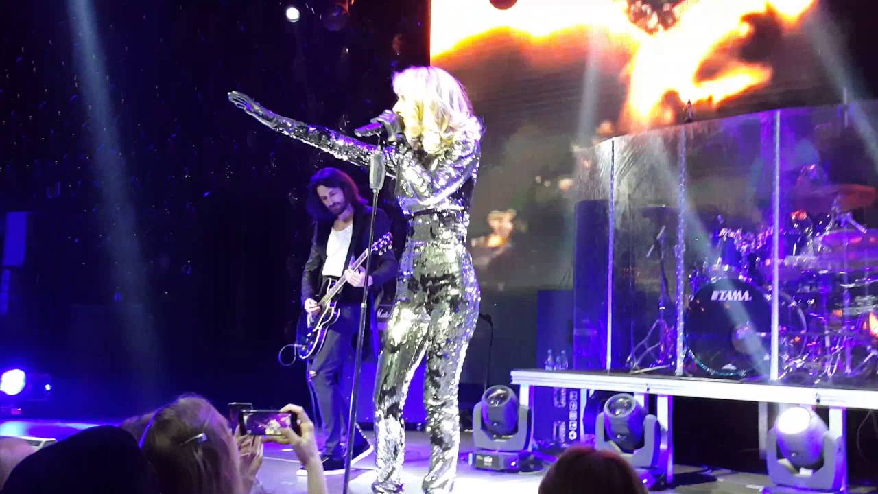 LOBODA - Город под запретом (live) HD - YouTube