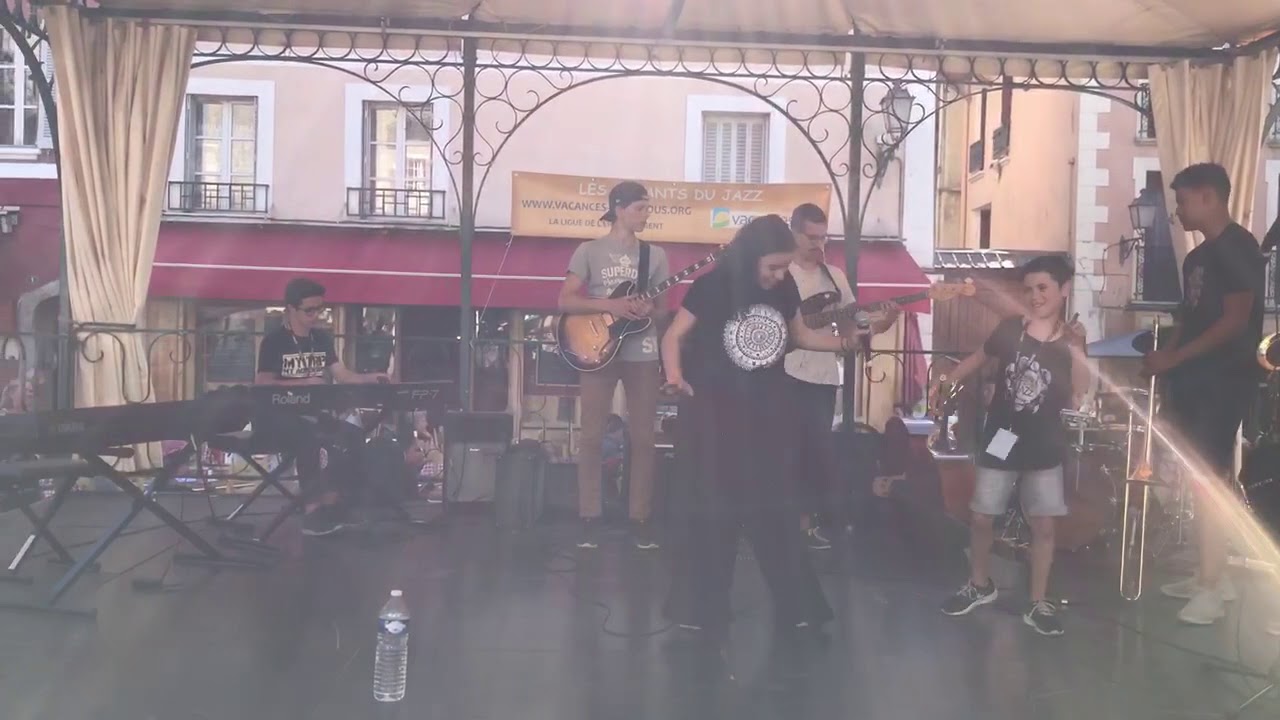 "Molasses" Hiatus Kaiyote, Cover by Galawesh Heril and Friends YouTube