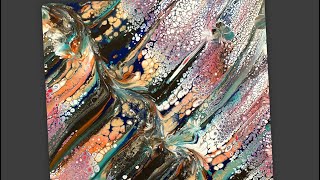 Awesome abstract 👏 Diagonal swiped created excellent webbing and lace