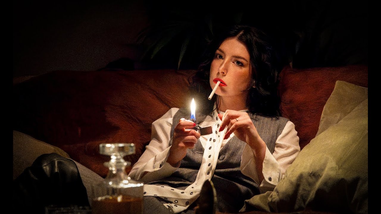 YouTubeでSoda Blonde - Bad Machine (Official Video)を視聴 YouTubeでSoda Blonde - Bad Machine (Official Video)を視聴