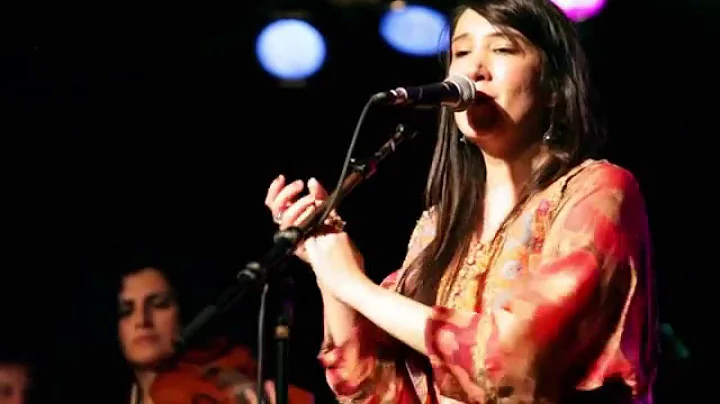 Sandaraa  - "Jegi Jegi" live Brooklyn, 5/23/15