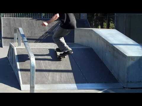 La Pintoresca Skate Park sesh with Ant Bell & Doug D (HD)