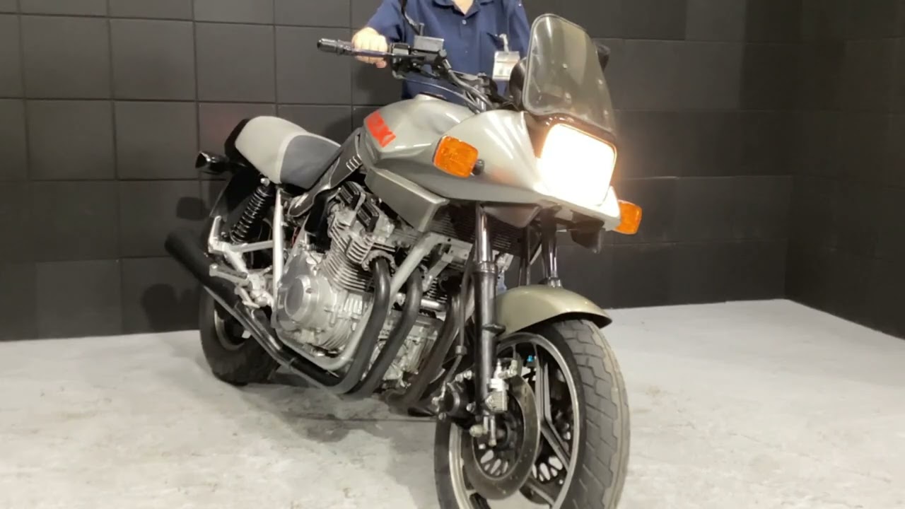 GSX750Sカタナ 唯一無二のデザイン性で人気を博しているカタナシリーズ