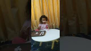 latihan menggunting kertas part 1