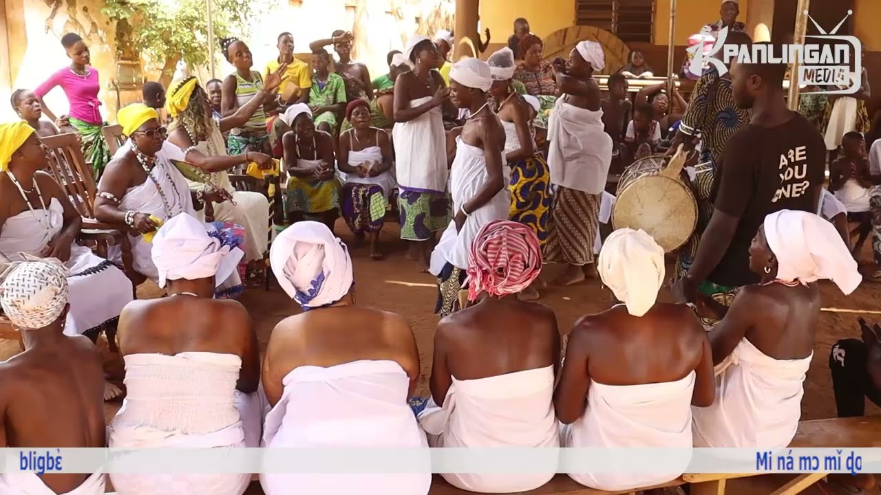 Blékété, un rythme des Vodun Mami, Dan et Hèvyosso dans la région Adja au Bénin.