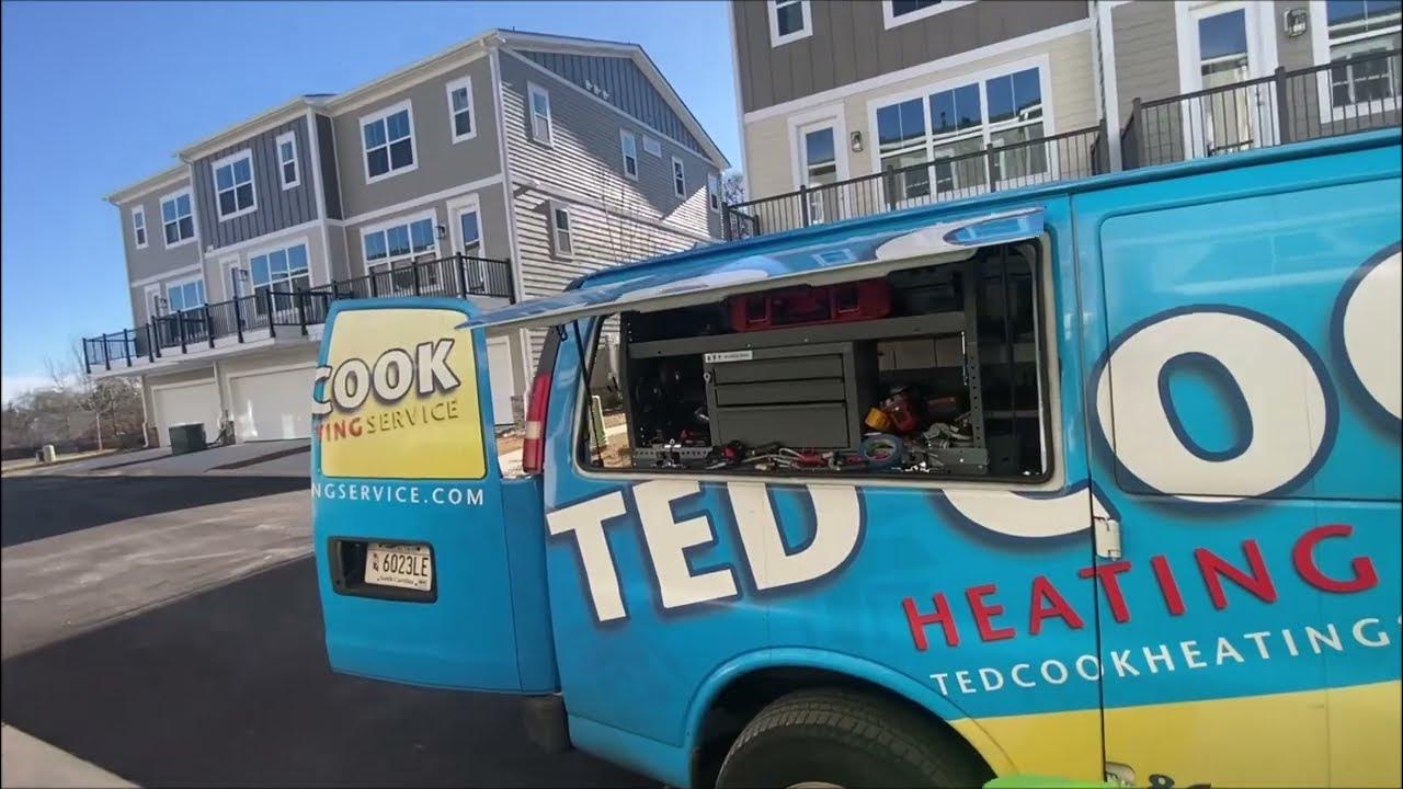 Goodman Freon Leaking filled with Dye Laced R410a f YouTube