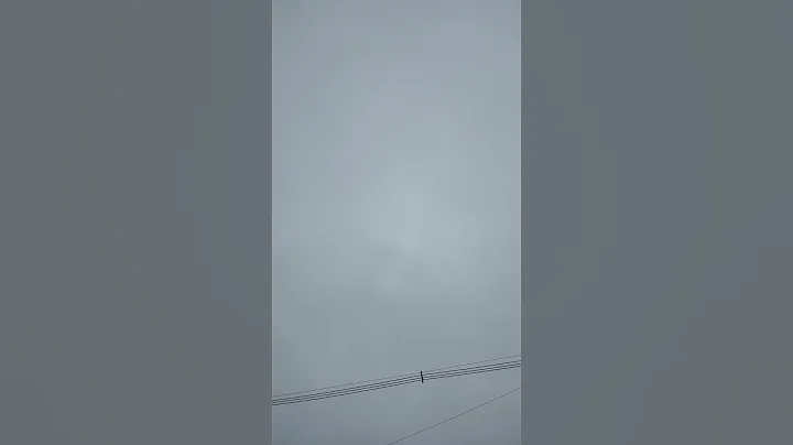 Porter Airlines DHC 8-400 (C-GLQQ) Flying at 13,000 ft