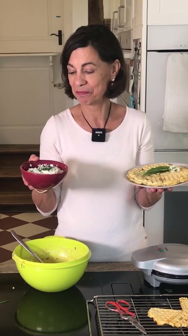 Herzhafte Bärlauch-Rhabarber-Waffeln #shorts #waffels - YouTube