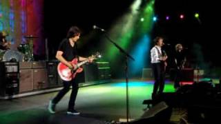 Paul McCartney - Sgt. Pepper&#39;s Reprise &amp; The End (New York Citi Field 2009).avi