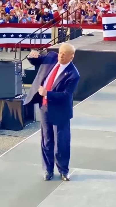 Donald Trump dancing to Djouna Big One.