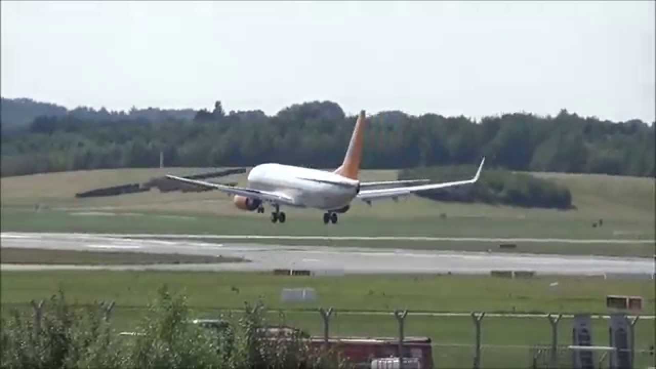 TUI "Albert Ballin" @ Hamburg Airport