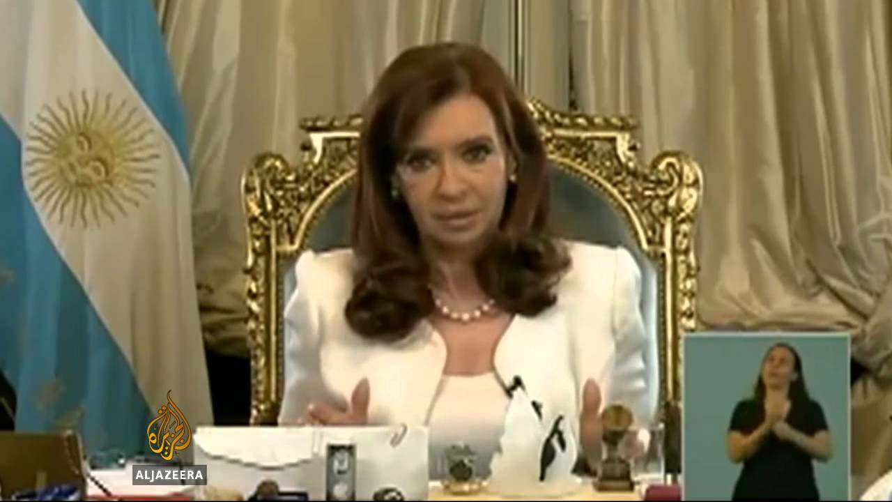 الأرجنتين تسعى جاهدة لتجنب التخلف عن سداد ديونها