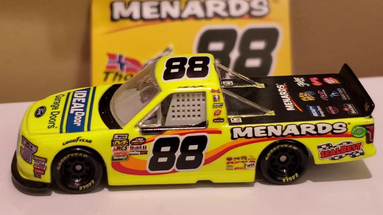 2018 Matt Crafton Menards Truck 1 64 Nascar Authentics Die Cast Review Youtube