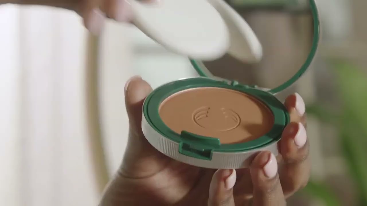 Tea Tree Face Base Compact For Life 66504 - YouTube