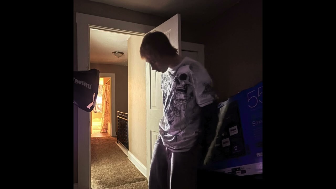 comehelpglo - don't put me in the dark