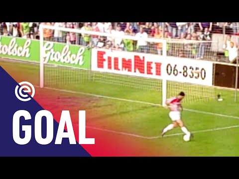 LUC NILIS HAKT DE BAL HET DOEL IN ? | PSV - FC Utrecht (17-05-1997) | Goal