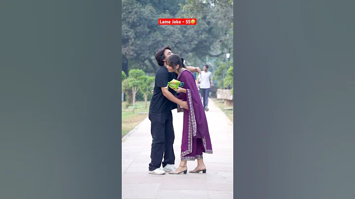 Ye kya ho gaya 😱🤭 lame joke - 55😝 #funny #viralvideo  #ytshorts #trending #lamejokes  #jokes