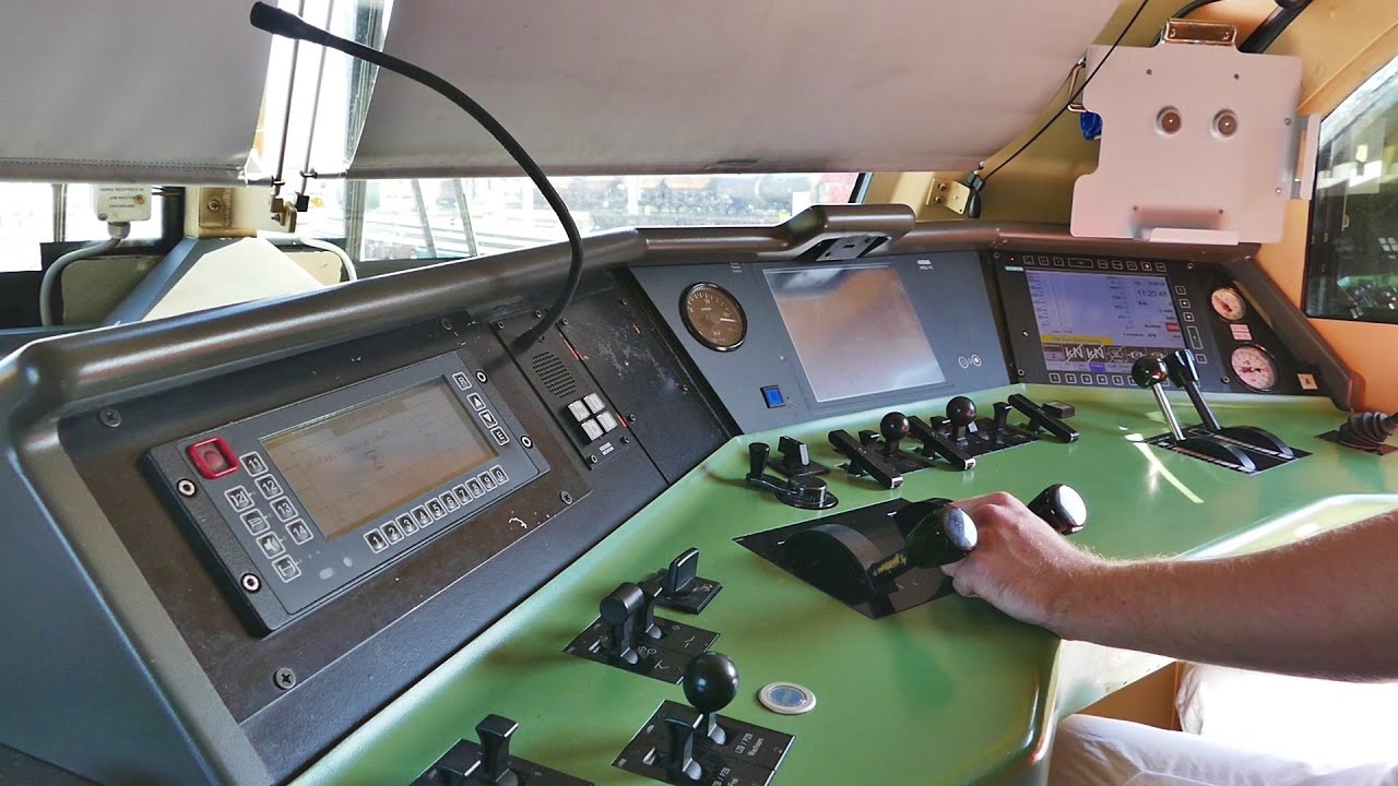 Fahrtvorbereitung im Führerstand Taurus 1016 und 1116