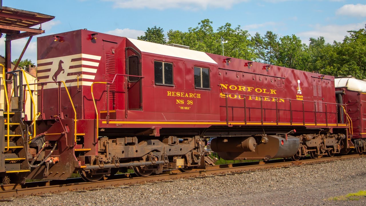 [RF] - Norfolk Southern Geometry Train on the Upper Lehigh Line