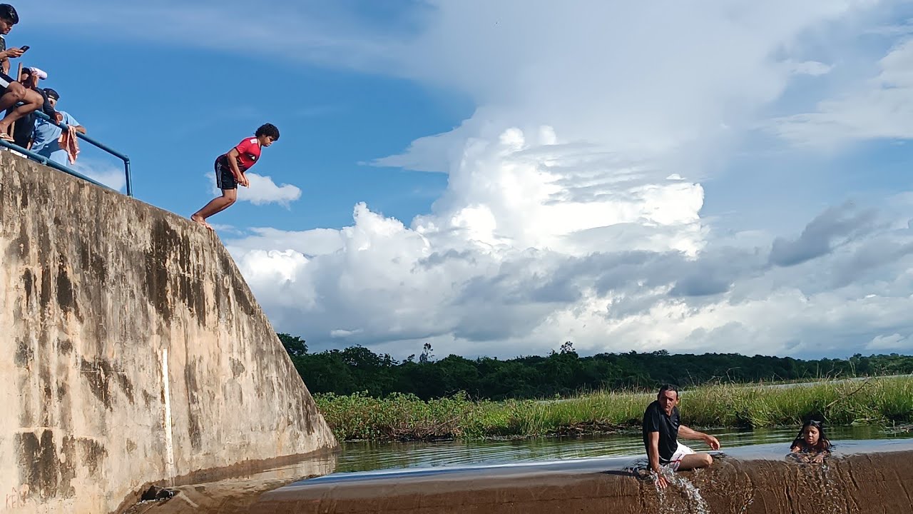 FOI UM COMEÇO NA LIMPEZA DO AÇUDE MUQUÉM EM CARIÚS CEARÁ HOJE 04.03.2026