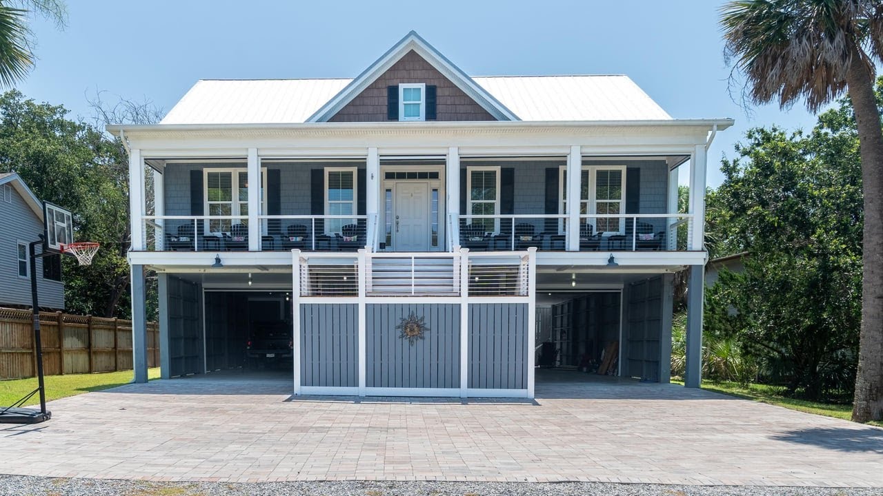 2907 White Cap St, Edisto Island, SC