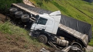 Dangerous Idiots Excavator Operator Skills - Overload Truck, Logging Truck Driving Fails 2024