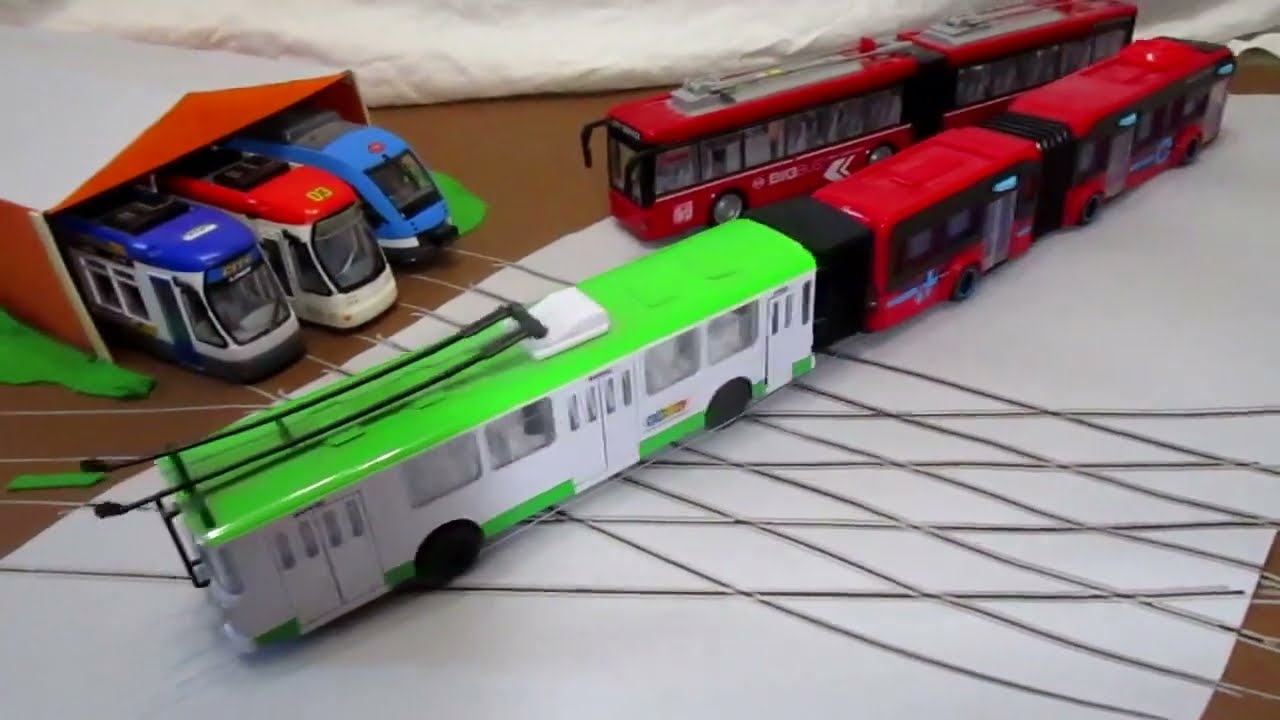 Dickie Toys City Liner Tram Dickie Toys City Train double Articulated Trolleybus