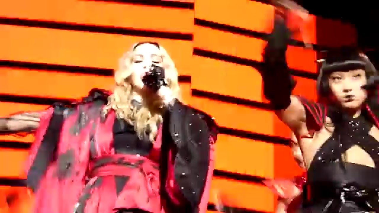 MADONNA AMSTERDAM REBEL HEART TOUR ZIGGO DOME - YouTube