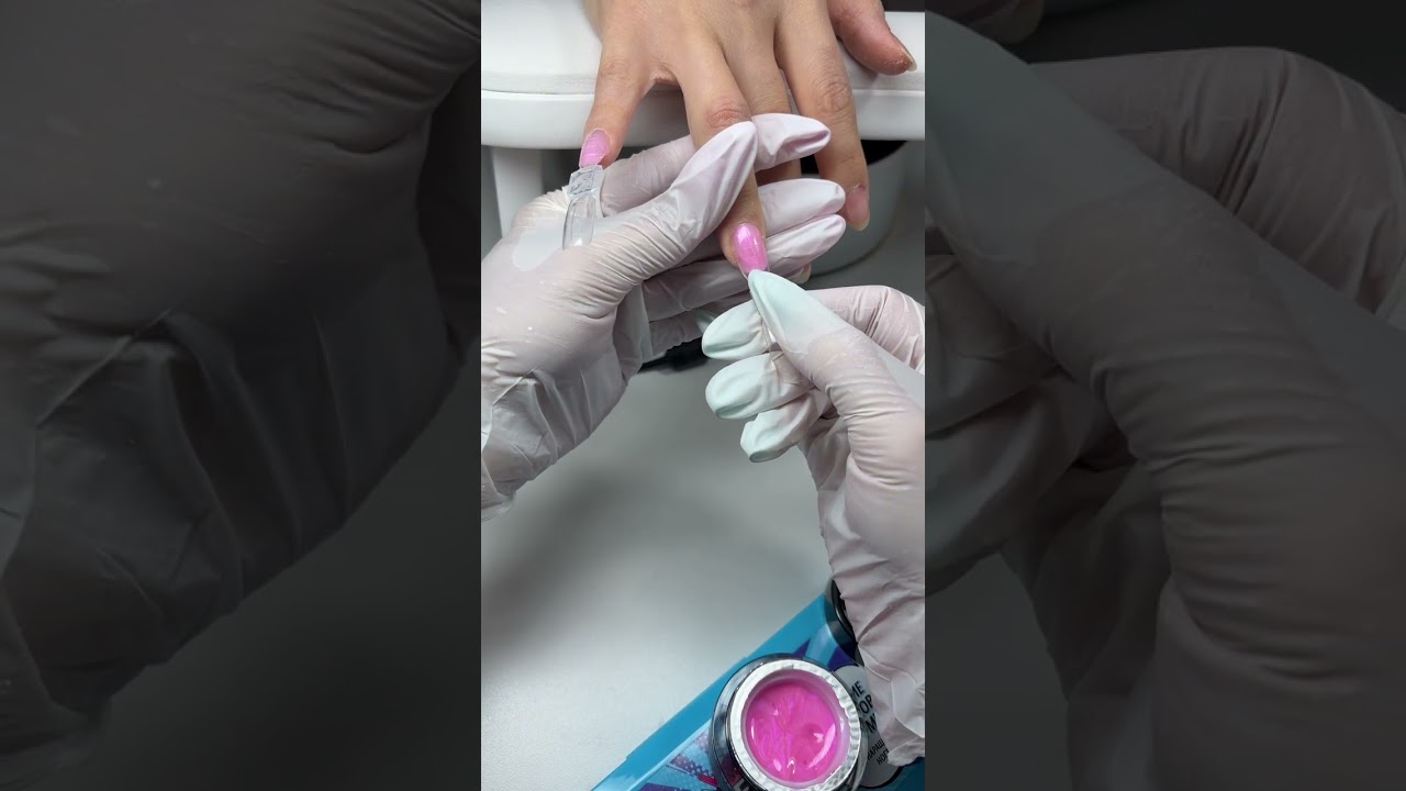 Укрепление ногтей на верхние формы. Процесс работы с клиентом 💅🏻 До-после