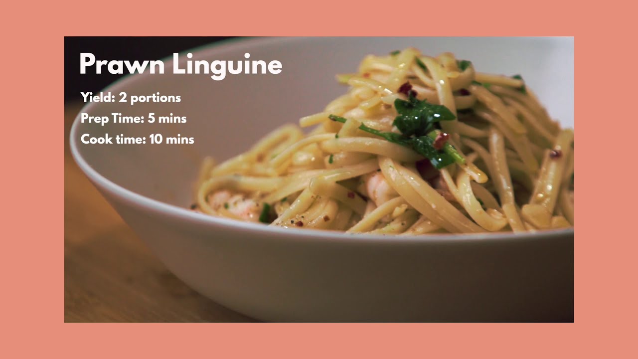 How to make garlic butter prawn linguine 🍤🍝 YouTube