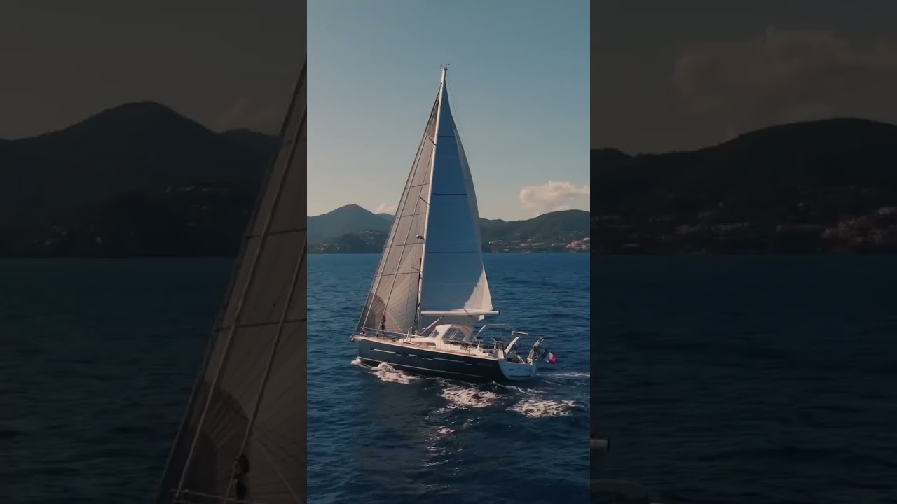 Discover the world in pure comfort. 52 feet of freedom, ready for the open ocean.