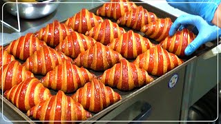 What a beautiful croissant! Bread like art made by a Japanese bakery. クロワッサン