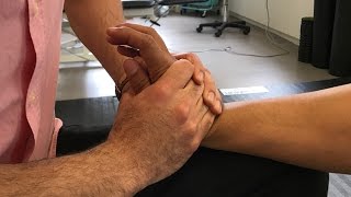 Push Up Wrist Pain, Arched Handstand Safe? | Ask The DPT #3