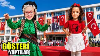 Bahar Ve Banu Alyanin 23 Ni̇san Ve 19 Mayis Gösteri̇si̇ne Gi̇tti̇k 