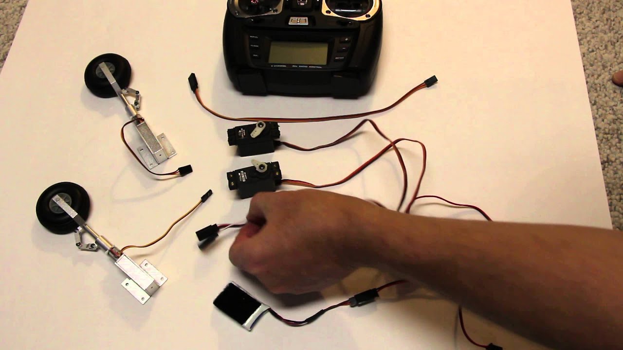 2 4 Ghz for CL scale with throttle, flaps and retracts