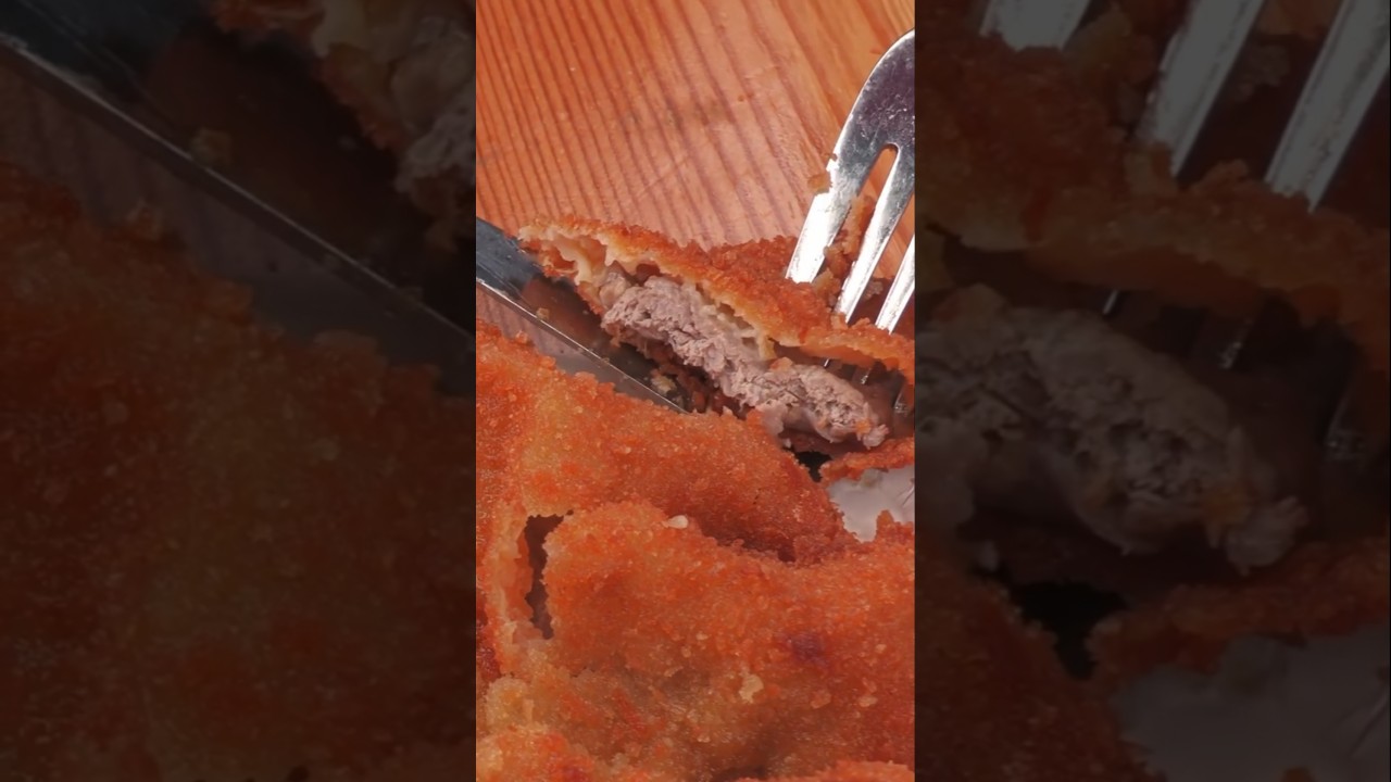 Wiener Schnitzel in Berlin als Streetfood? #schnitzel #meatlovers #foodlover #food #streetfood #eat