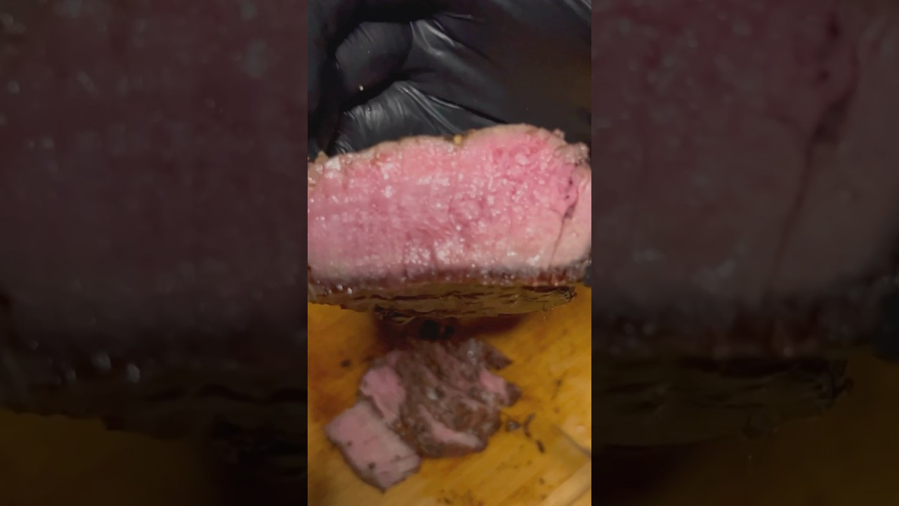 Steak w. Peppercorn Sauce 